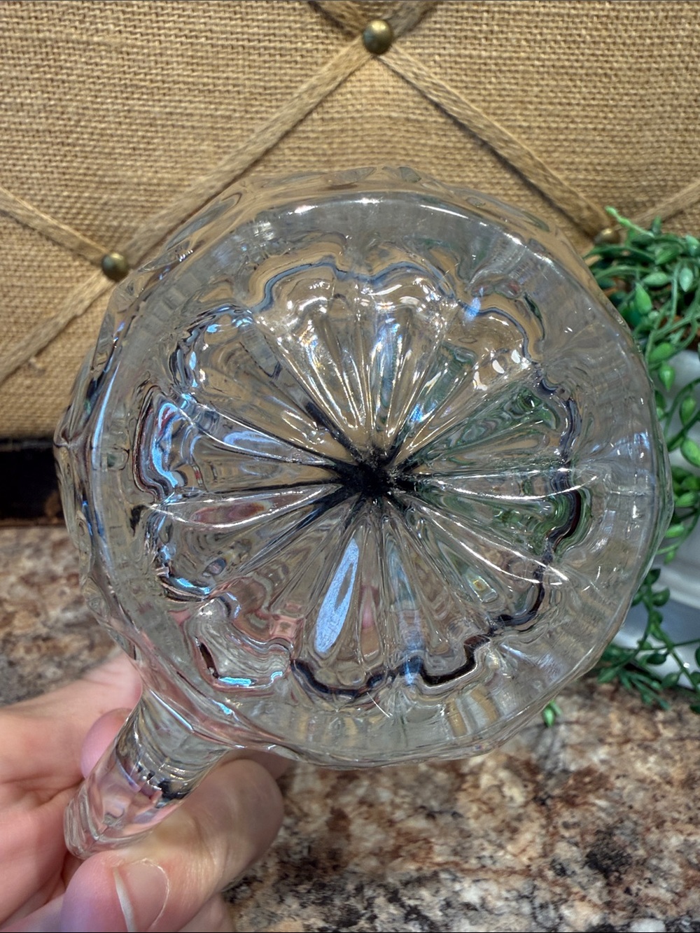 Crystal Mug with Textured Pattern - Picture 4 of 9